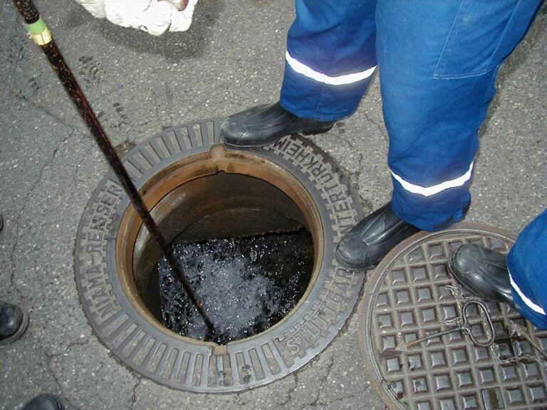 drain-unblocking-george Drain Unblocking George